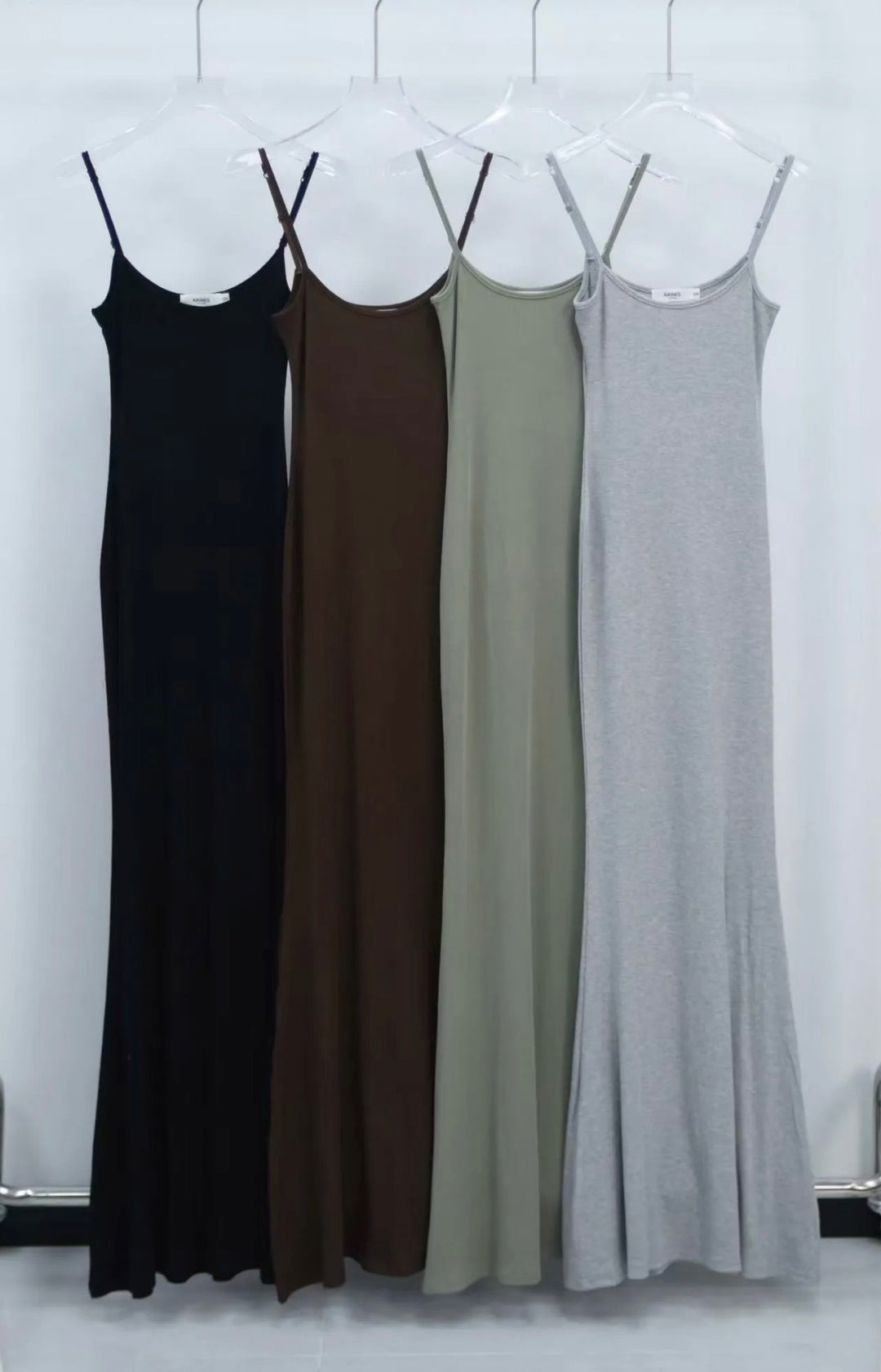 ENGES MAXIKLEID KYLIE - versch. Farben