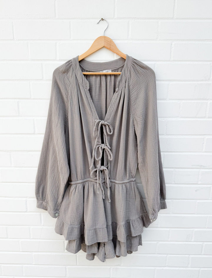CURVY SCHLEIFEN PLAYSUIT - versch. Farben