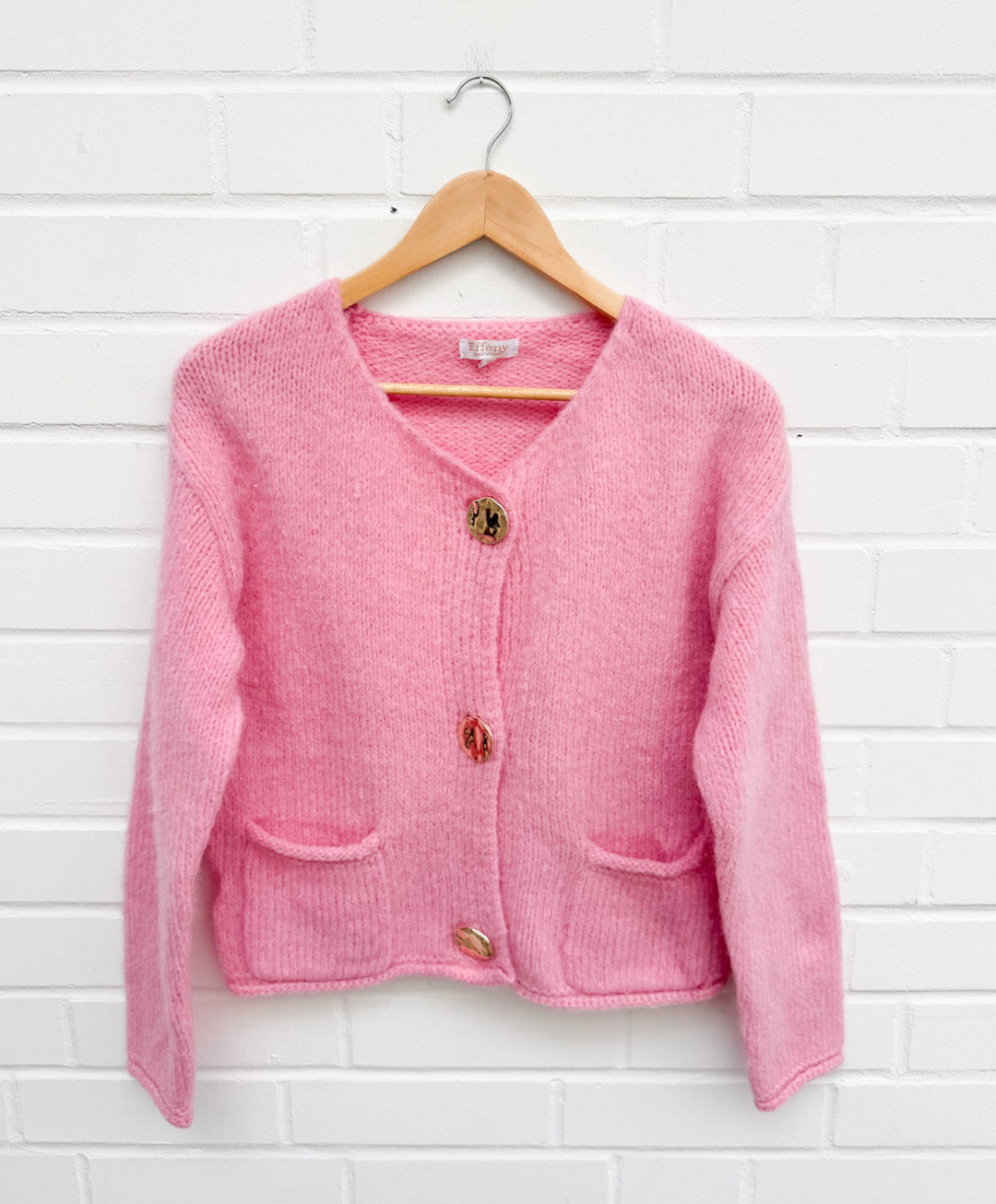 COTTON STRICKJACKE mit goldenen Knöpfen - pink