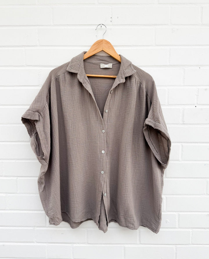 KURZARM MUSSELIN BLUSE- versch. Farben