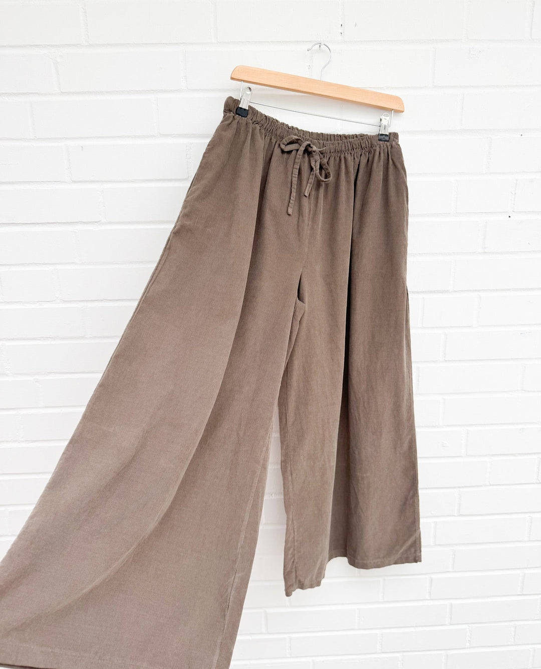 WEITE CORD HOSE - versch. Farben
