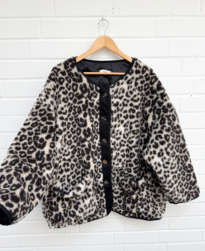 ULTRA OVERSIZE LEO TEDDY JACKE - beige braun