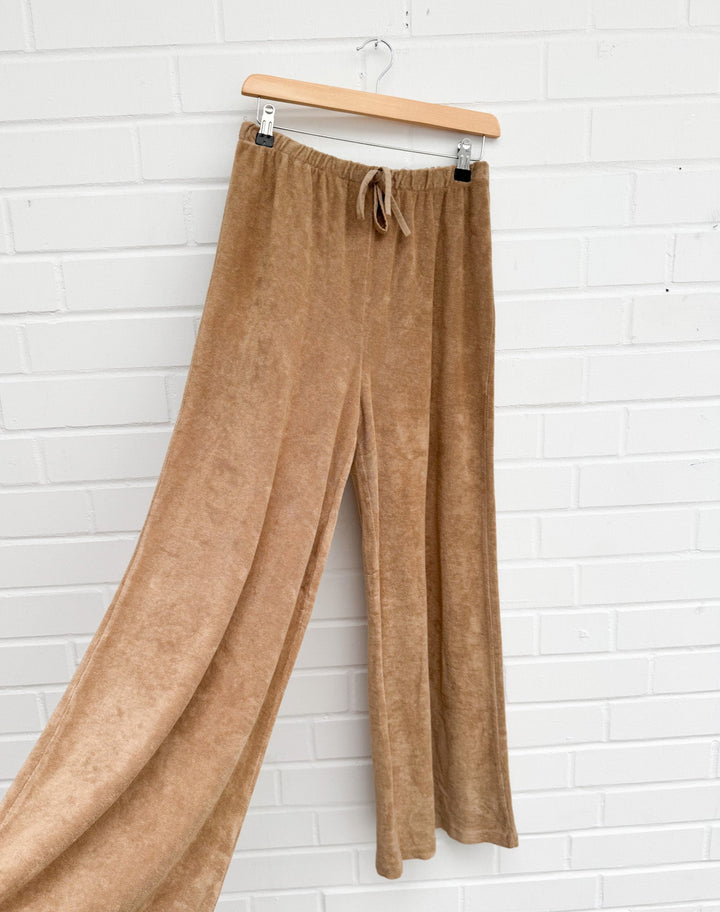 LOCKERE NICKI HOSE - versch. Farben