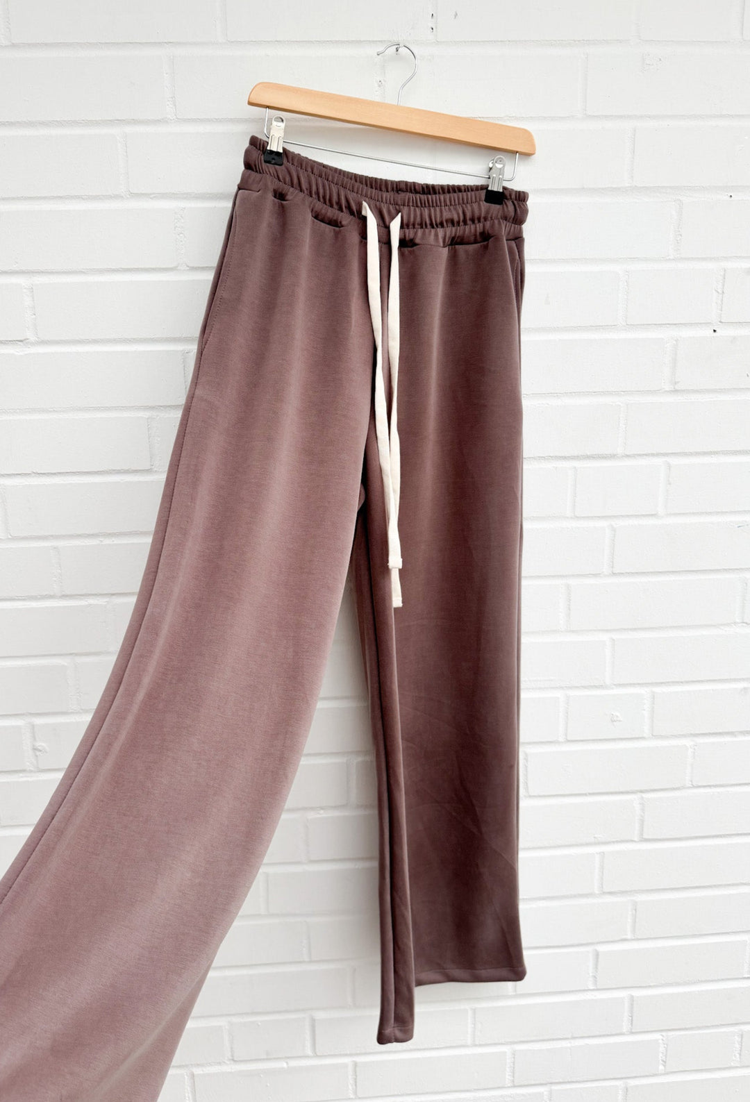 SUPER SOFT WIDE JOGGINGHOSE - versch. Farben
