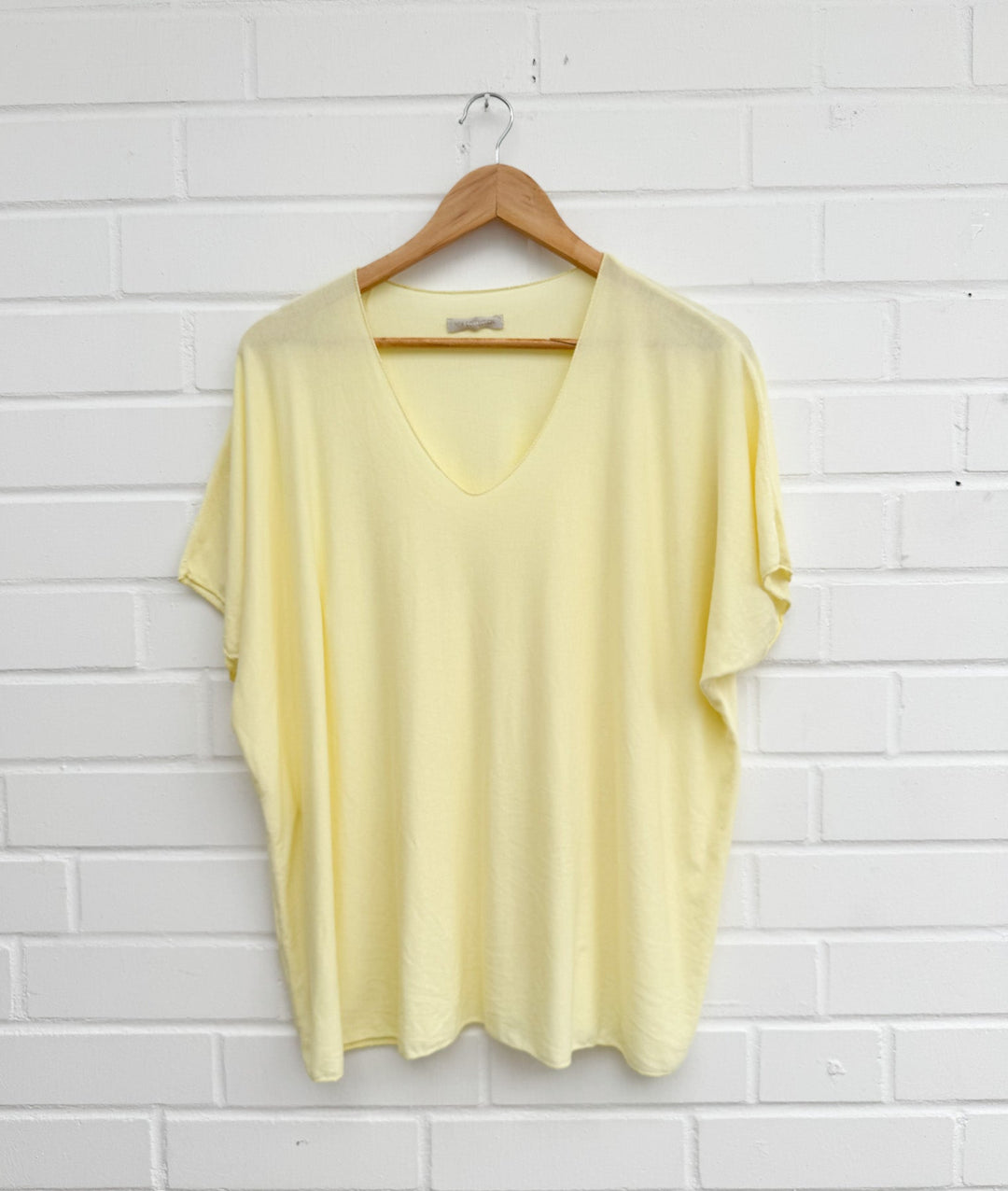 BASIC T-SHIRT aus Viskose - versch. Farben