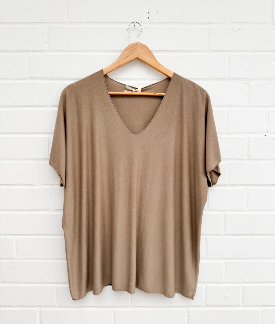 BASIC T-SHIRT aus Viskose - versch. Farben