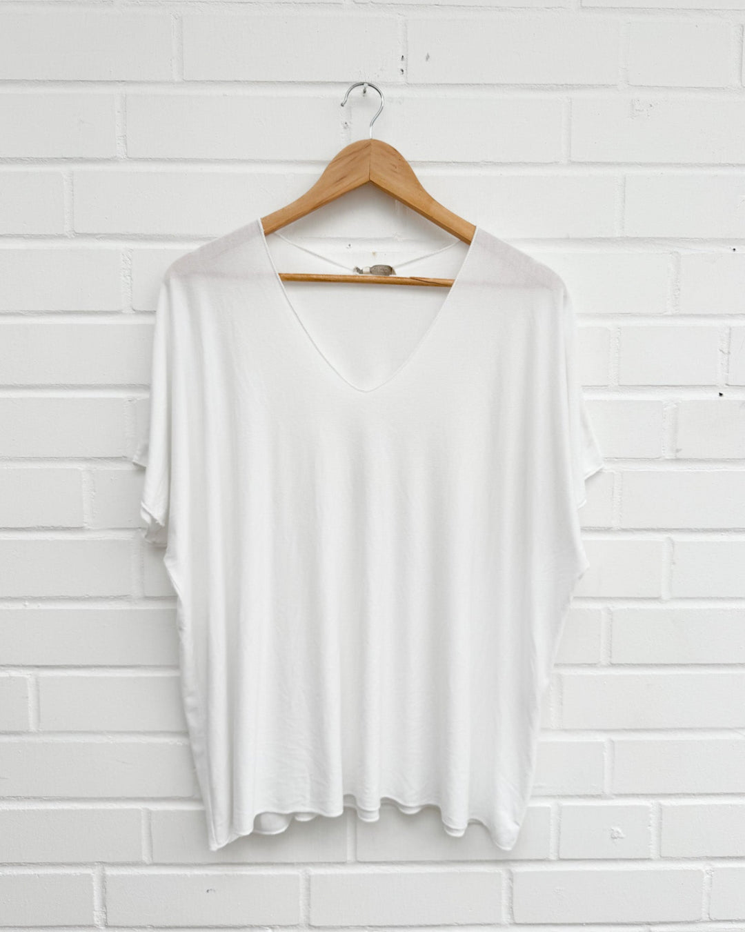BASIC T-SHIRT aus Viskose - versch. Farben