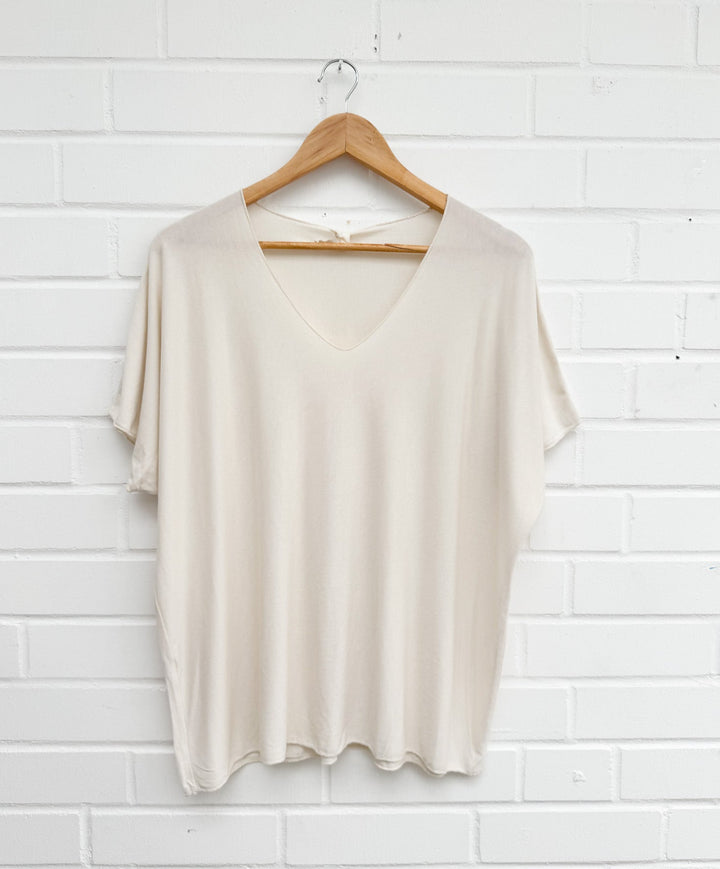 BASIC T-SHIRT aus Viskose - versch. Farben