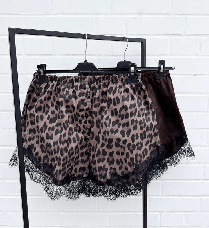 LEO BLUSENROCK mit Spitze - versch. Farben