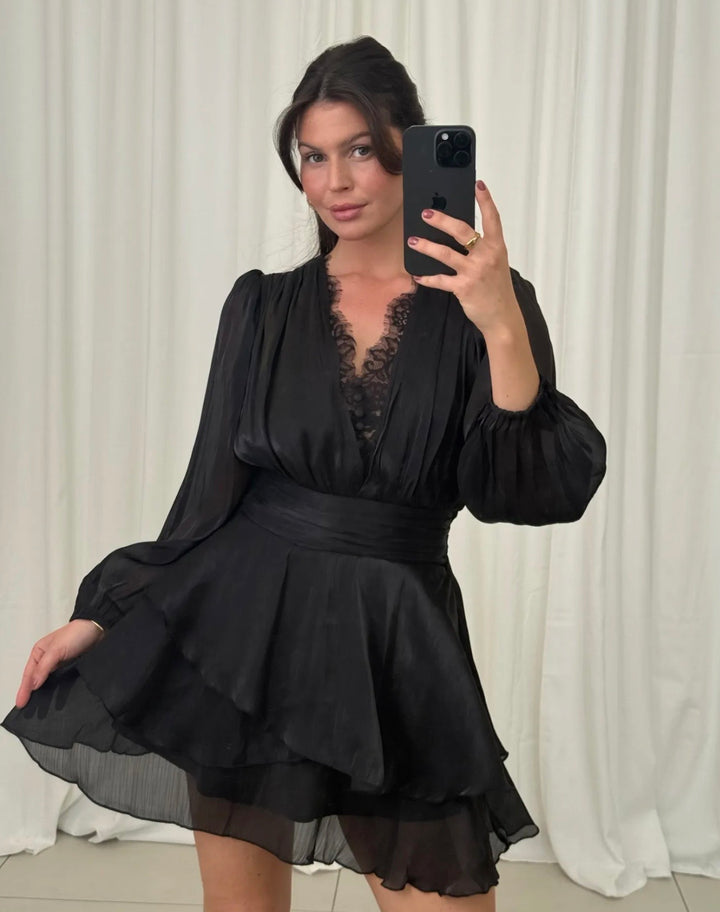 SATINOPTIK KLEID mit Spitze - schwarz