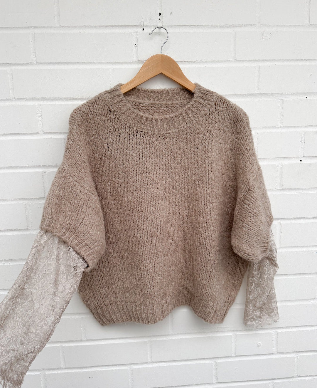KURZARM PULLOVER mit Spitze - versch. Farben