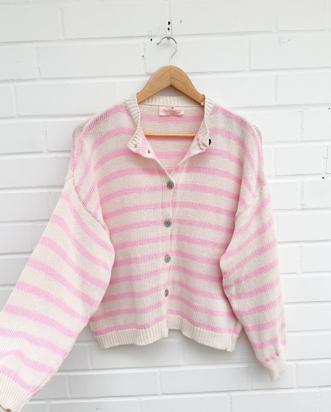 LEICHTE STREIFEN STRICKJACKE  mit Knöpfen - versch. Farben