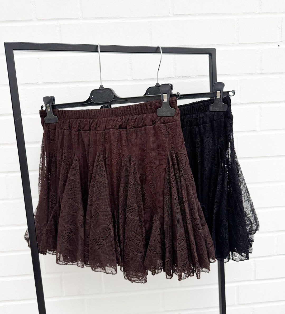 LACE ROCK - versch. Farben