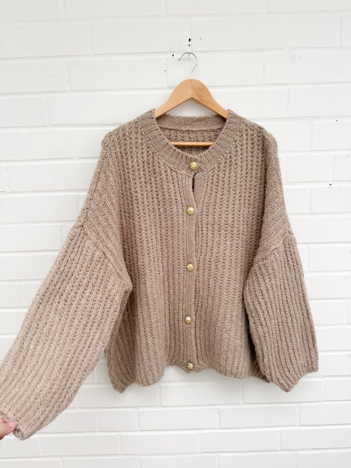 OVERSIZE STRICKJACKE ELISA - versch. Farben