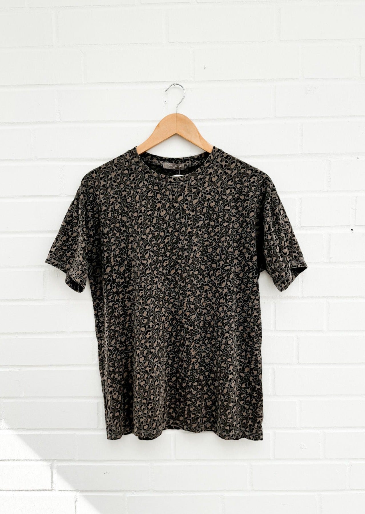 LEOPARDPRINT T-SHIRT - versch. Farben