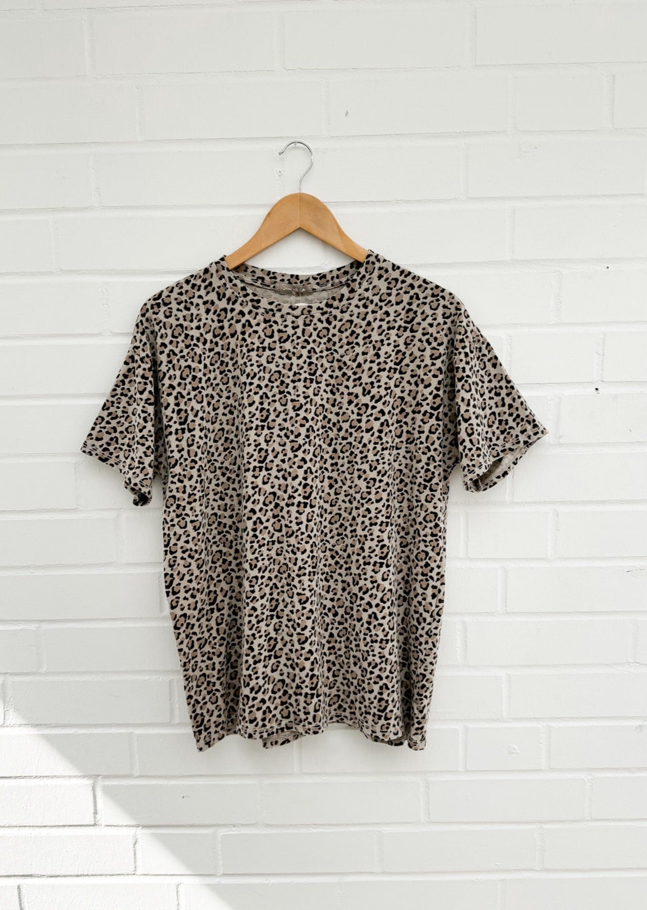 LEOPARDPRINT T-SHIRT - versch. Farben