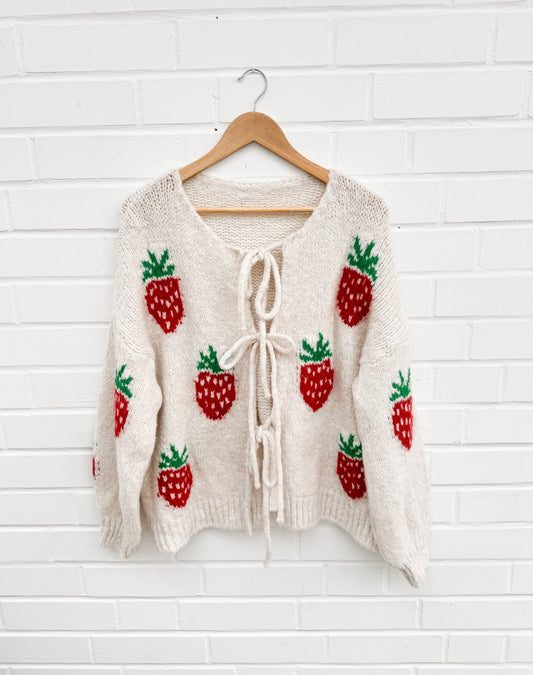 STRAWBERRY SCHLEIFEN STRICKJACKE - versch. Farben