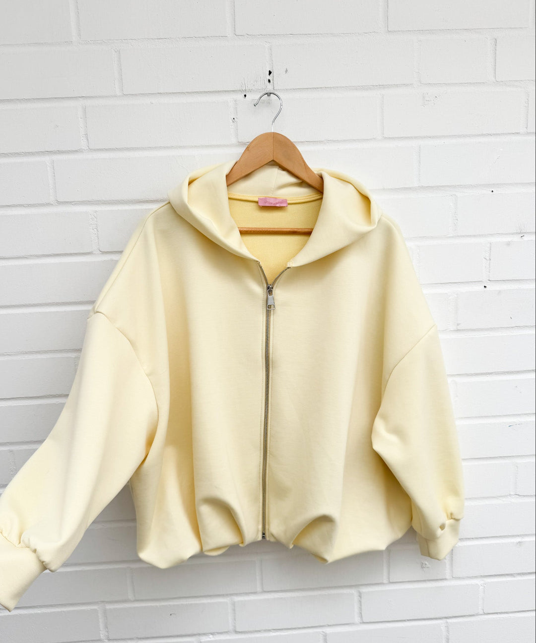 SWEATJACKE mit Raffung - versch. Farben