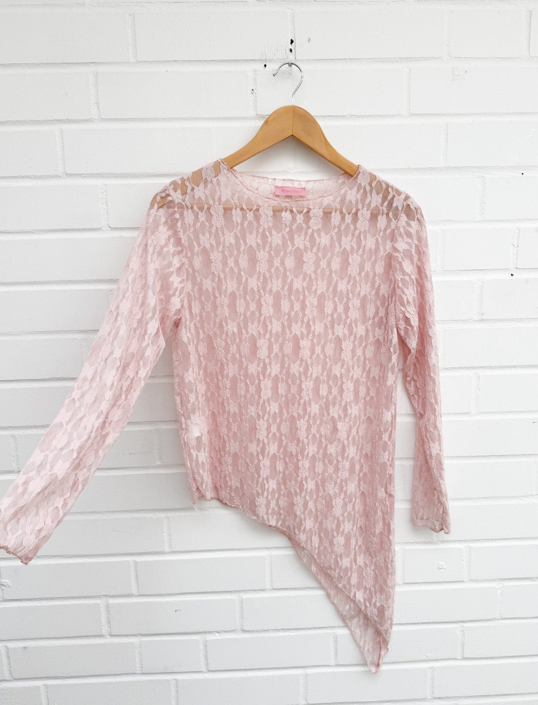 ASYMETRISCHES LACE LANGARM SHIRT - versch. Farben