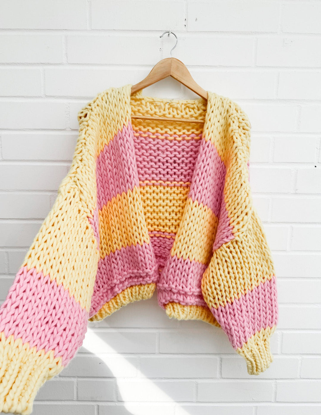 HANDMADE CARDIGAN BLOSSOM - gelb rosa