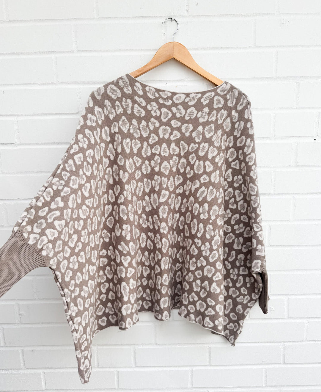 OVERSIZE BASIC STRICKPULLOVER LEO - versch. Farben