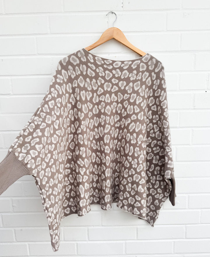 OVERSIZE BASIC STRICKPULLOVER LEO - versch. Farben