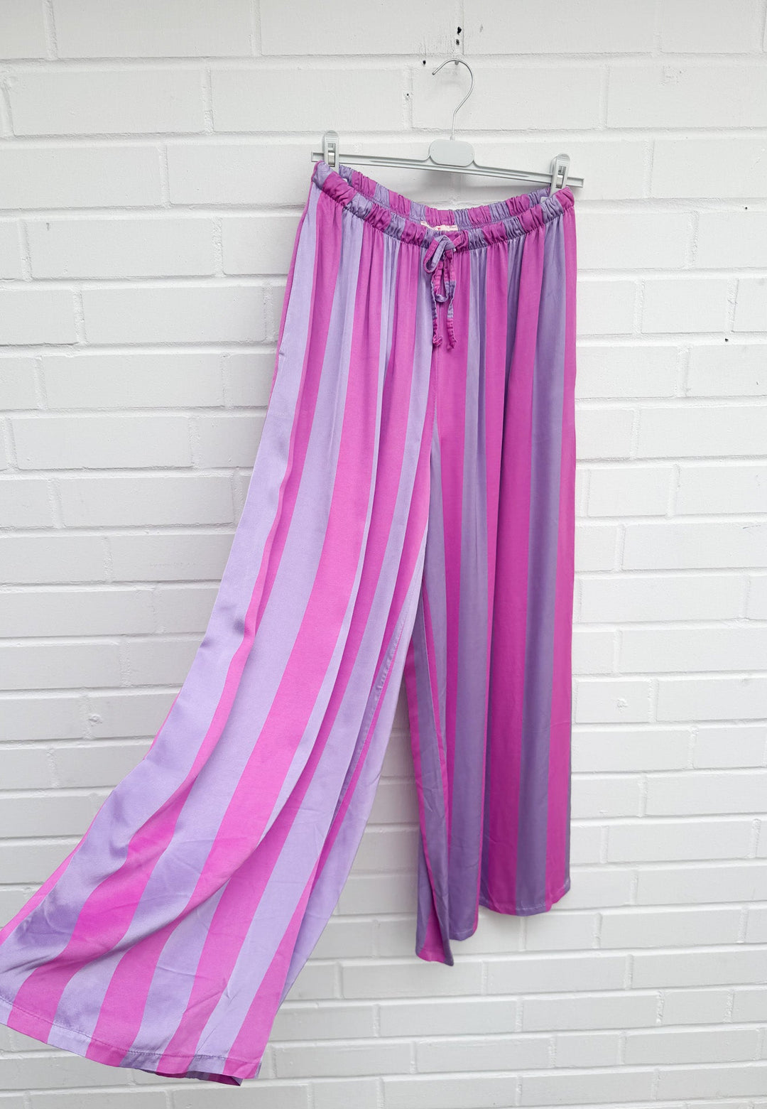 BIG STRIPE SATINOPTIK HOSE - versch. Farben