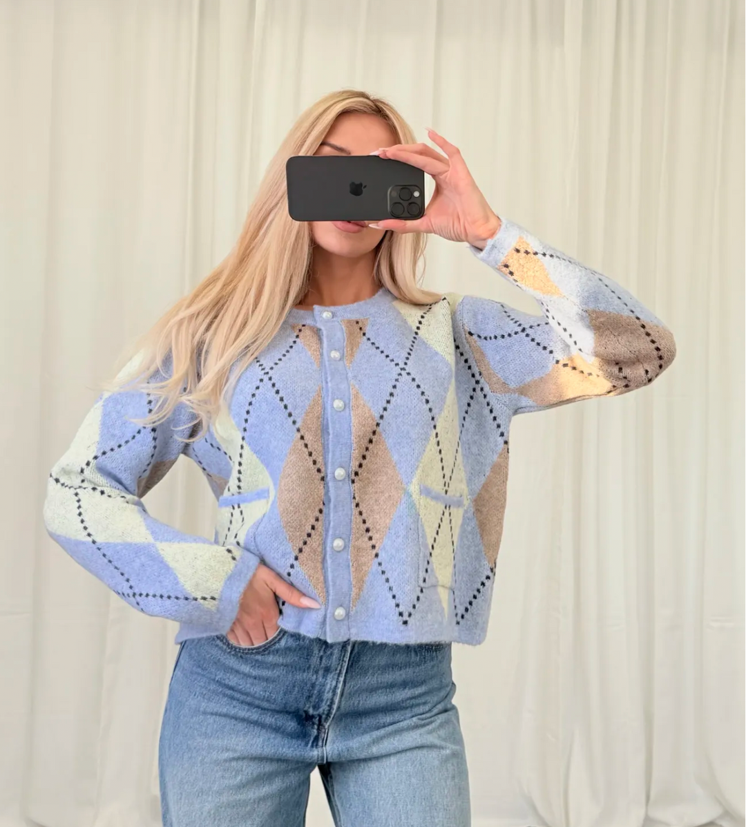 STRICKJACKE CAROLIN - versch. Farben