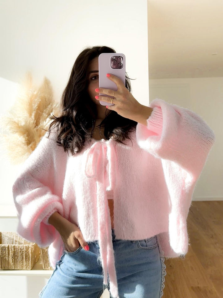 SCHLEIFEN STRICKJACKE SILINA - versch. Farben